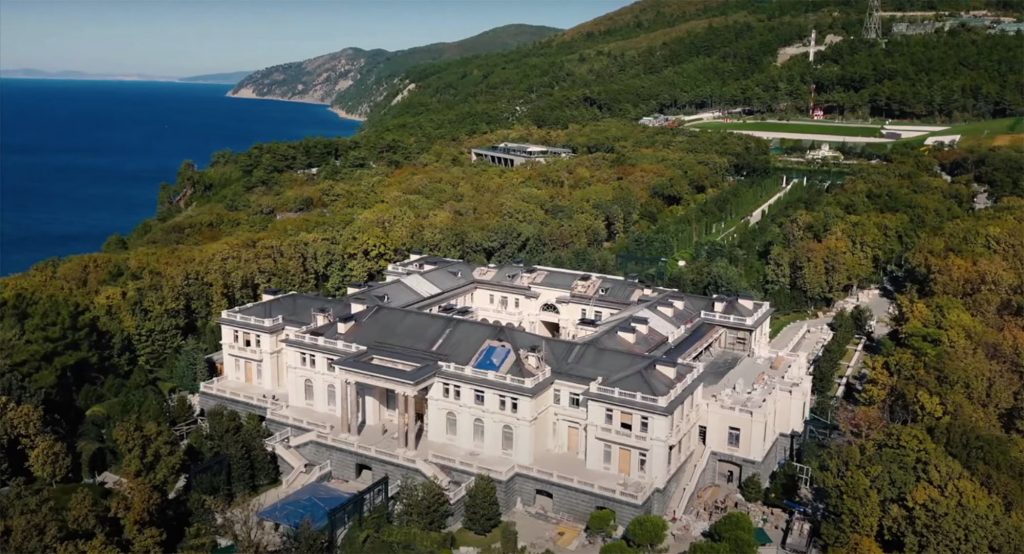 In putins geheimem palast gibt es casinos und spielautomaten putins palaist